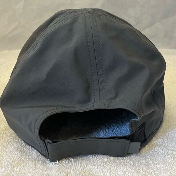 Kirkland Signature Adjustable Grey Ball Cap - Picture 9 of 14